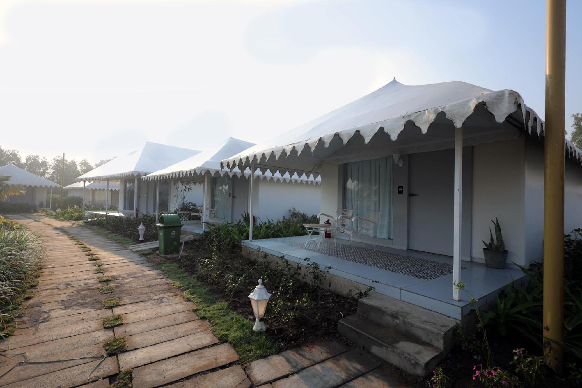 The Fern Seaside Luxurious Tent Resort Daman Exteriér fotografie